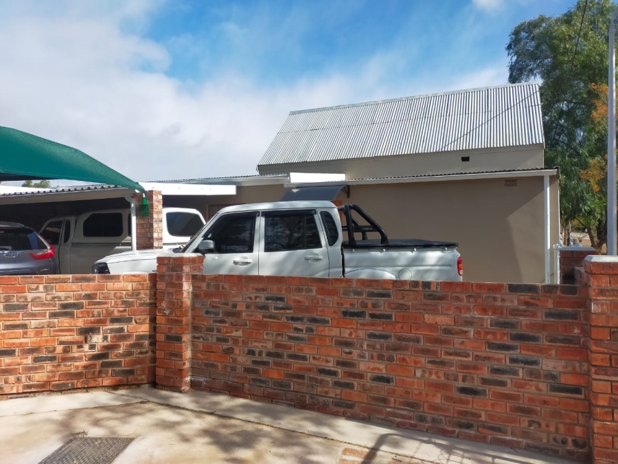 3 Bedroom Property for Sale in Steytlerville Eastern Cape